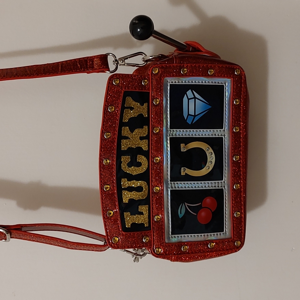 Delias purse red sparkle